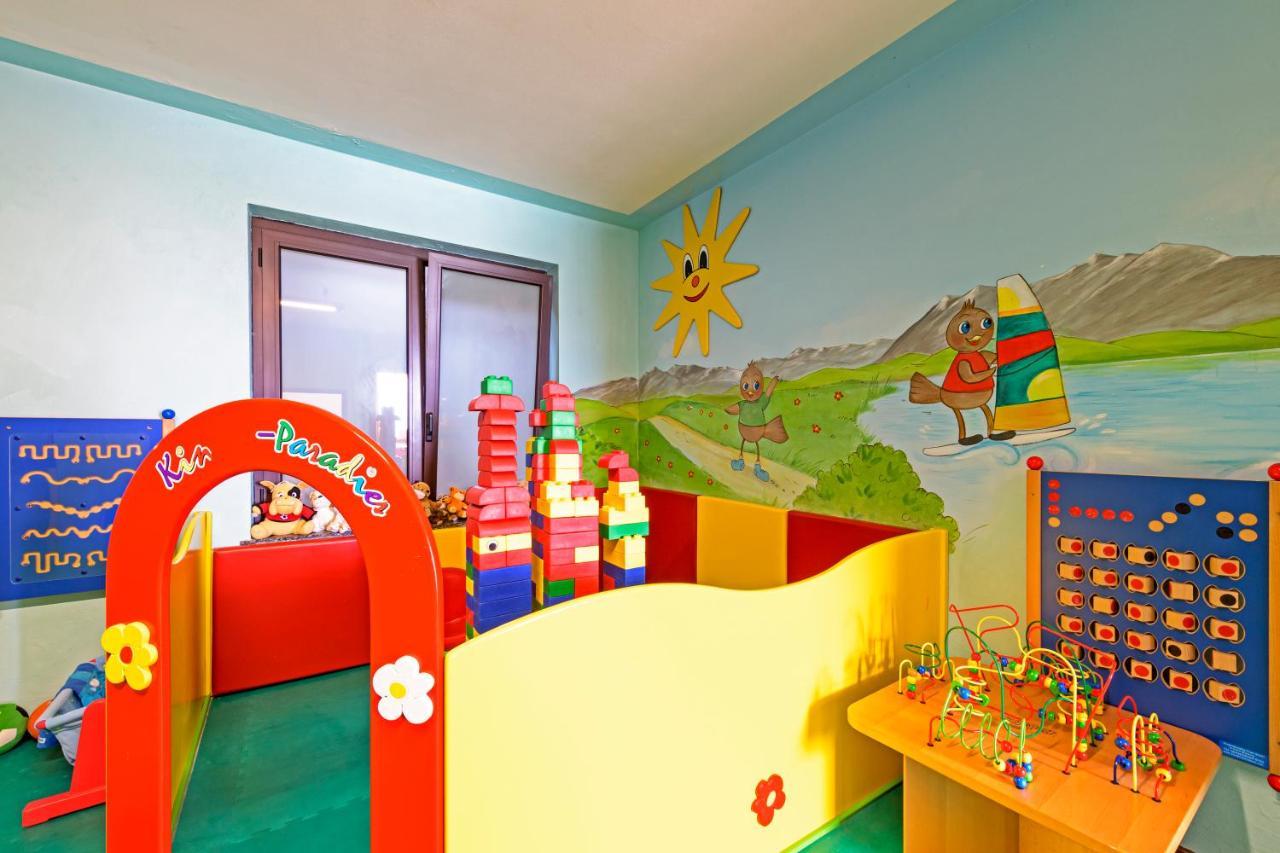 טיניאלה Residence Ruculi - Ruculi Hospitality מראה חיצוני תמונה