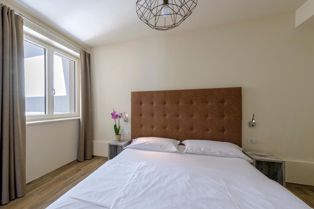 טיניאלה Residence Ruculi - Ruculi Hospitality מראה חיצוני תמונה